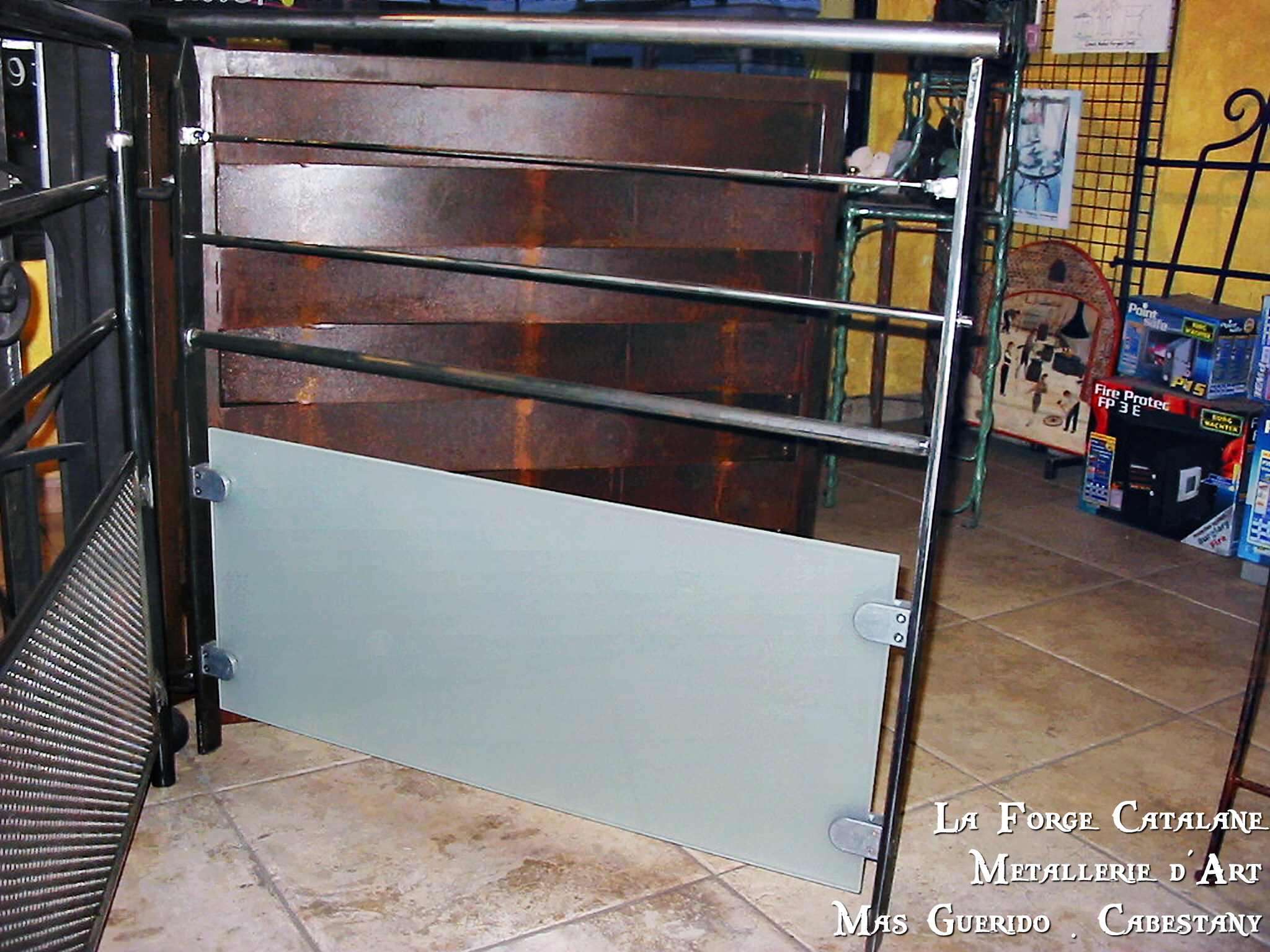 Garde corps soubassement vitre lisses main courante tube rond forge catalane.jpg